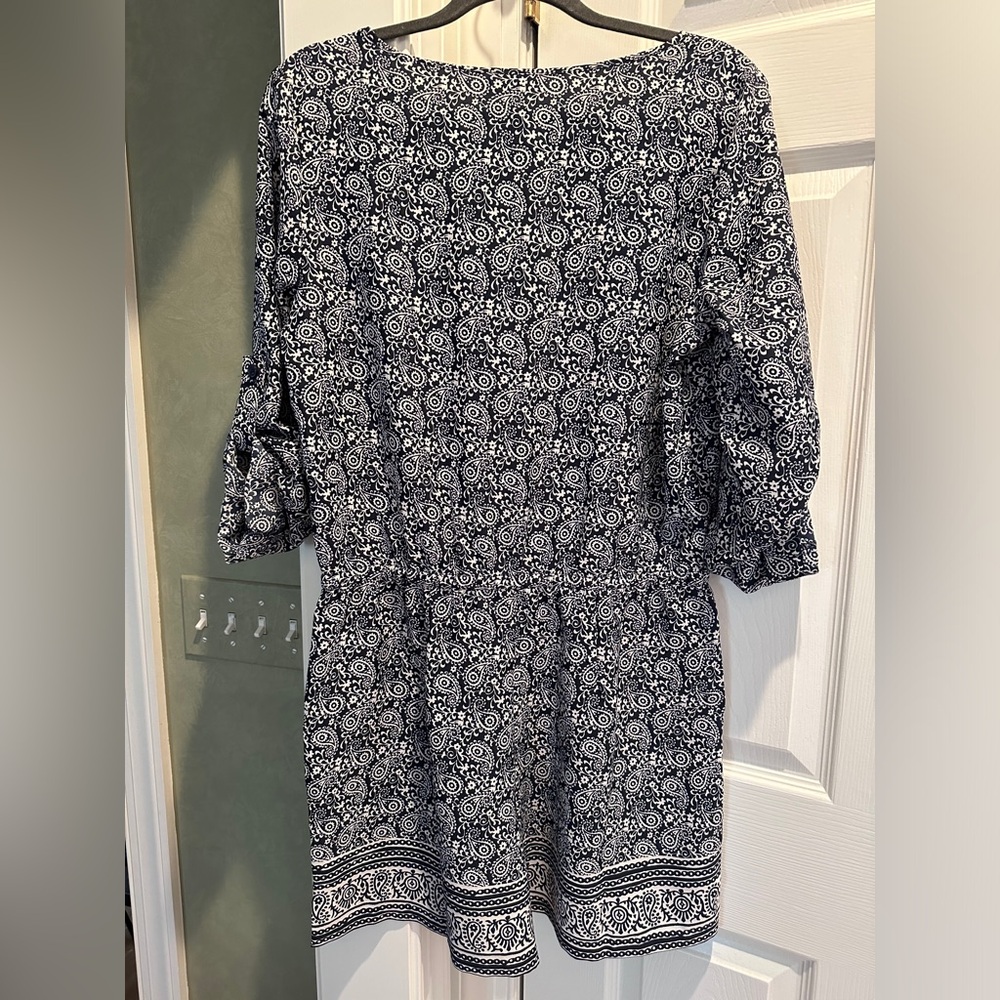 Ann Taylor Loft Paisley Black and White Long Sleeve Flowy Dress Size US 6